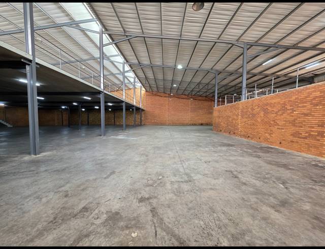 2,849M² WAREHOUSE TO LET IN ORMONDE